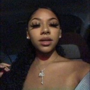 Meet your Posher, Samera